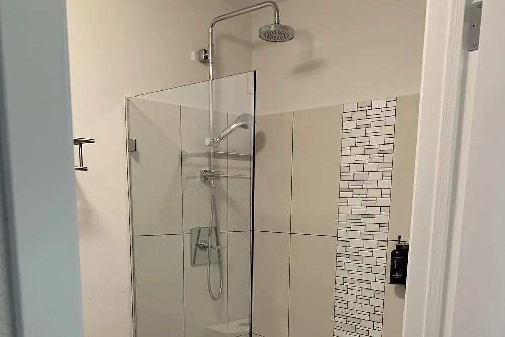 Oxford Suites Portland - Jantzen Beach Hotel