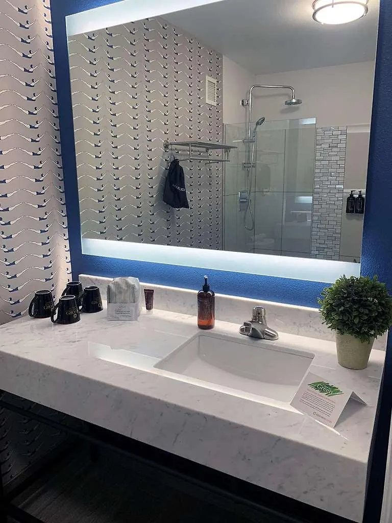 Hotel Oxford Suites Portland - Jantzen Beach