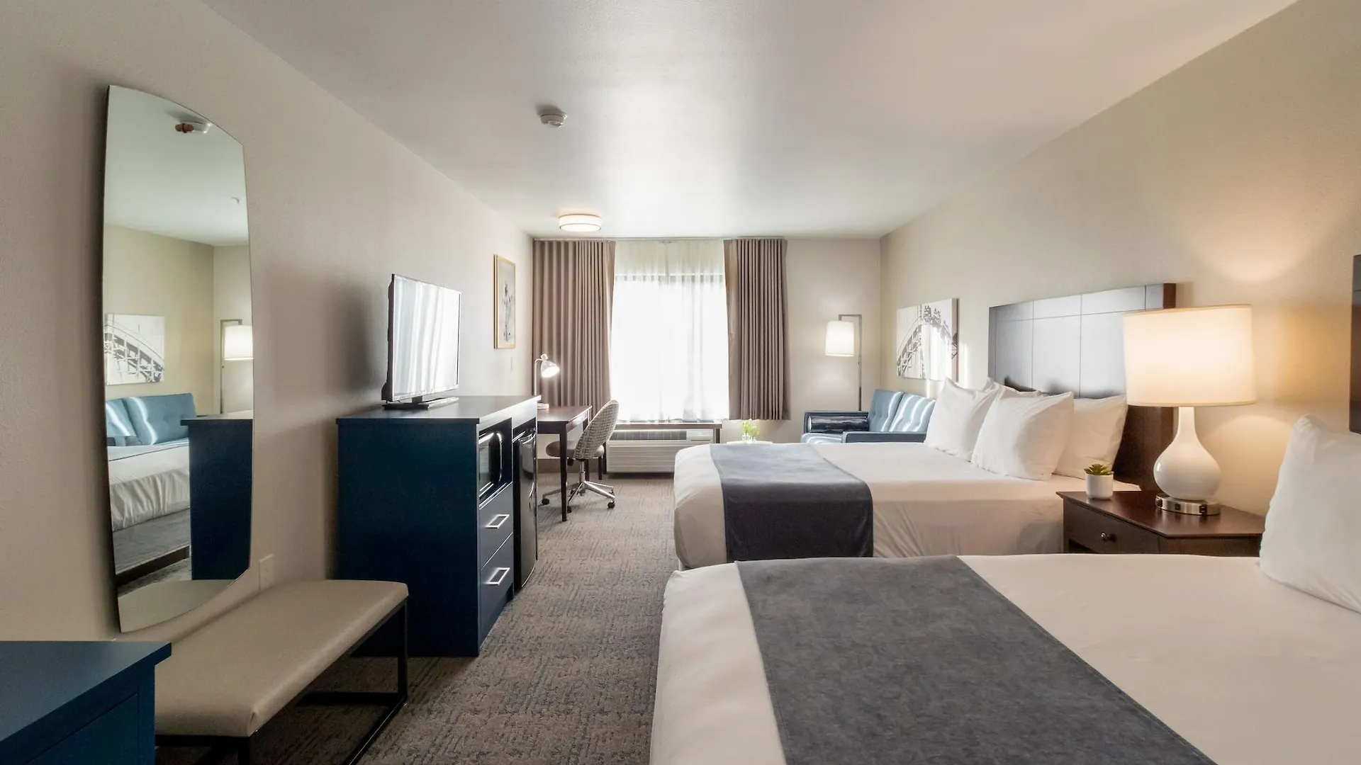 Hotel Oxford Suites Portland - Jantzen Beach